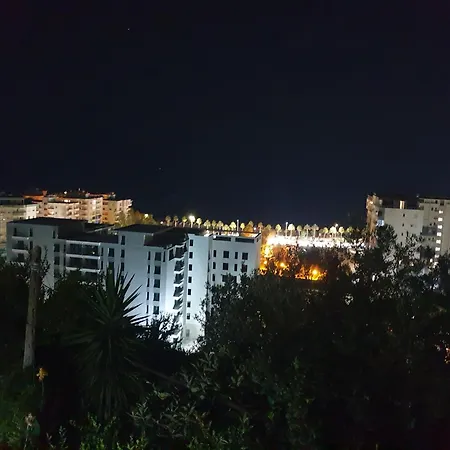Sea Breeze 3 Apartment *