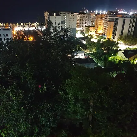 Sea Breeze 3 Apartment *
